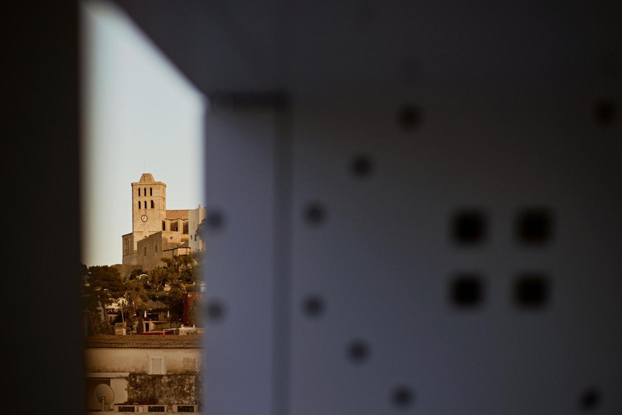Oaks Ibiza Town Hotel ภายนอก รูปภาพ